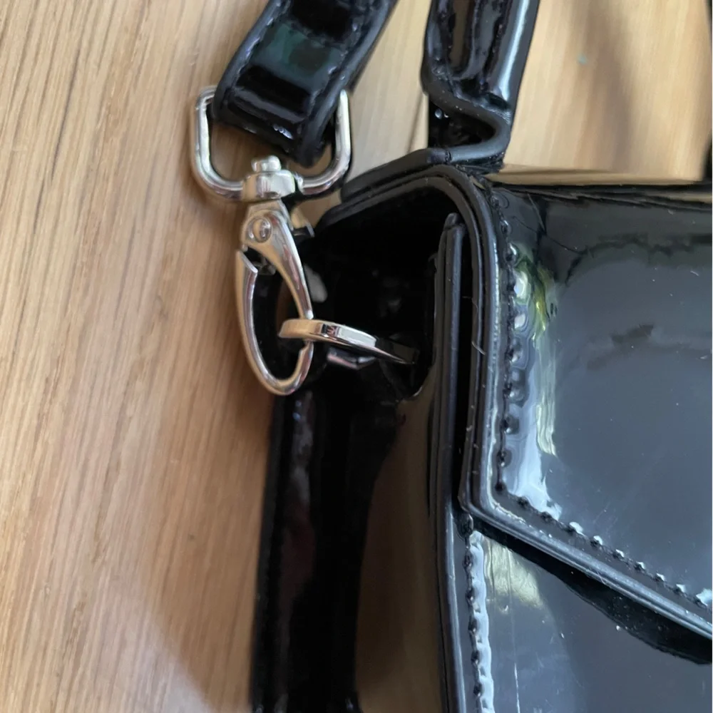 Wild Fable Black Faux Patent Leather Mini Pocket Book - Picture 5 of 11